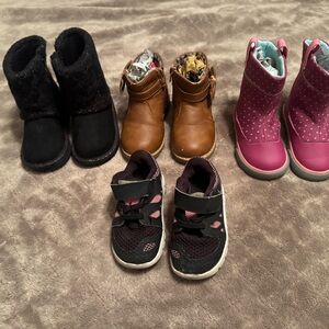 Shoe bundle size 6